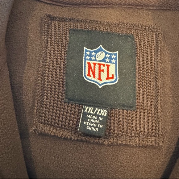 Men's Cleveland Browns Quarter-Zip Jacket - Picture 5 of 7